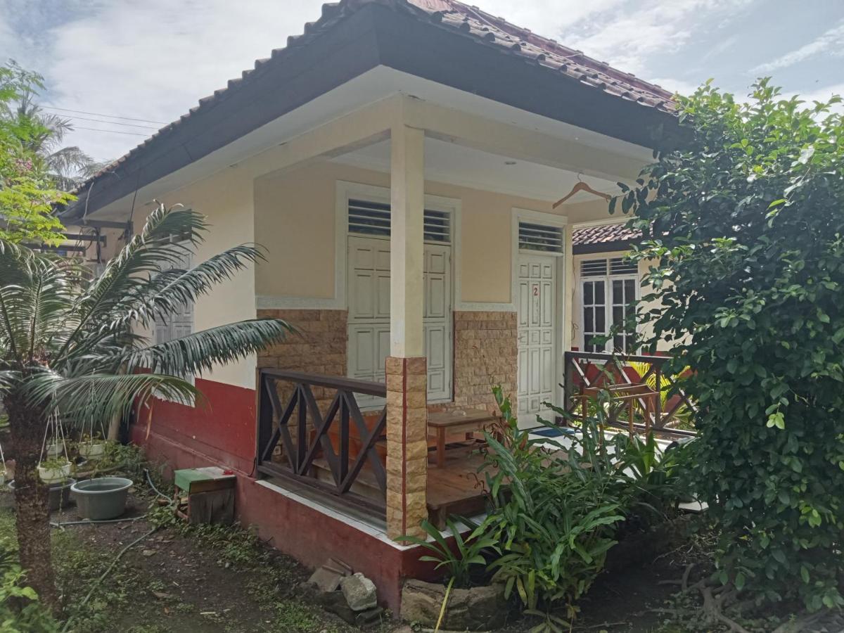 Funny Homestay 2 Gili Trawangan Exterior photo
