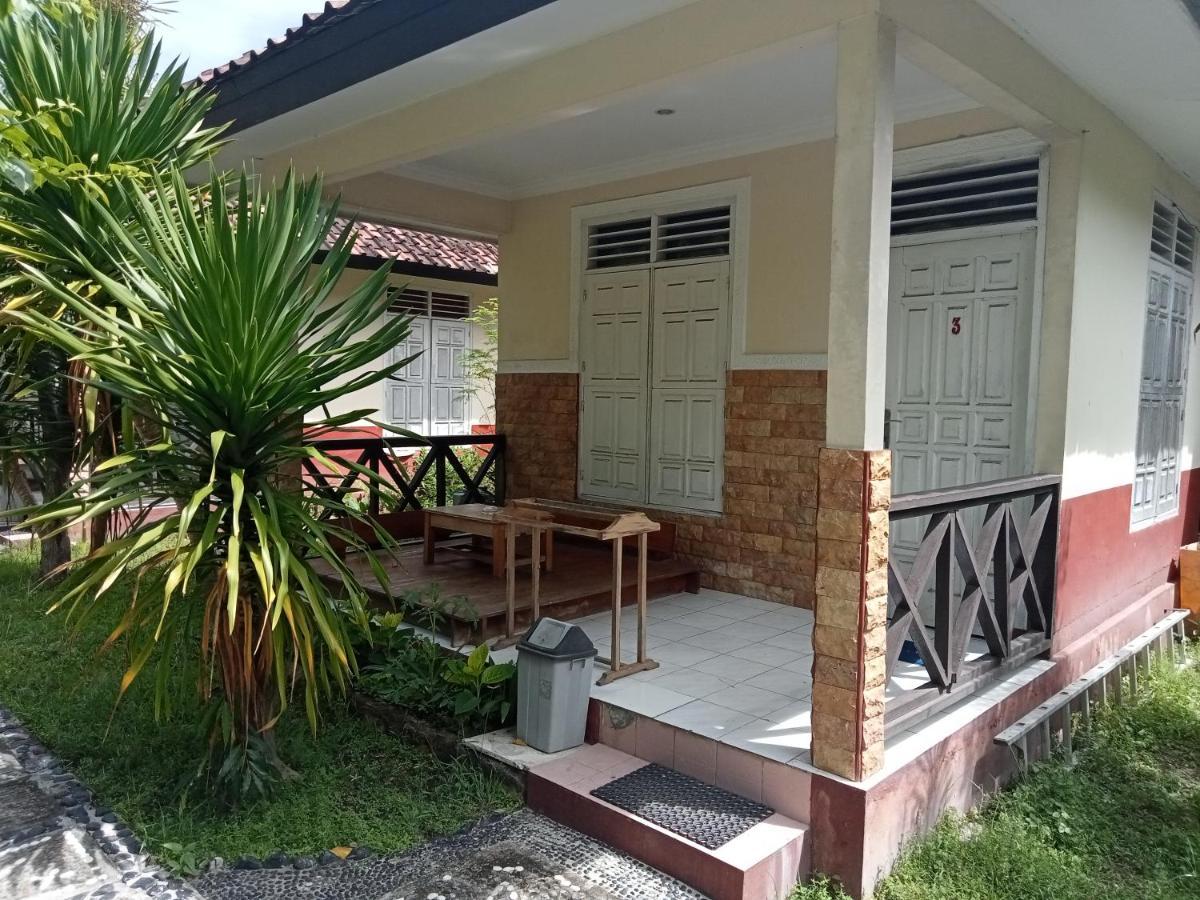 Funny Homestay 2 Gili Trawangan Exterior photo