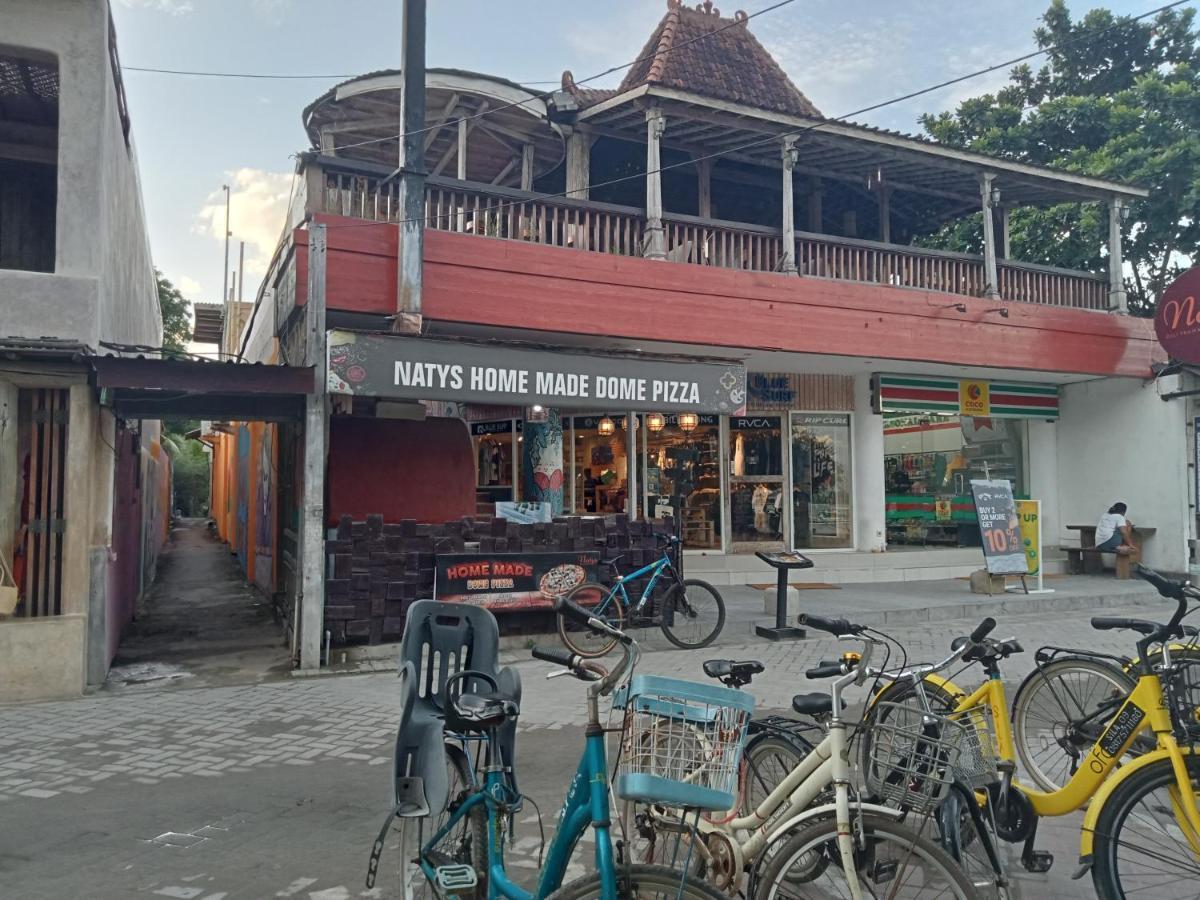 Funny Homestay 2 Gili Trawangan Exterior photo